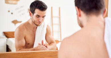 Cuidado antiedad para hombres: te damos unos consejos para la piel