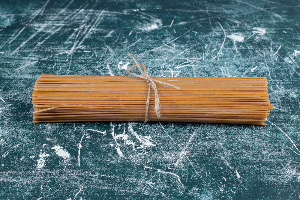 la alimentación rica en fibra esta formada por alimentos como los espaghetti integrales